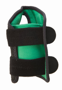 Mueller® Green Fitted Wrist Brace